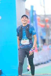 BIB: 5471
                            <button type="button" onclick="openModal(21761186)" class="btn btn-primary btn-sm float-right btn-popup" data-toggle="modal" data-target=".modal-high-quality">
                        <i class="fas fa-shopping-cart"></i> Add to Cart
                    </button>
                                            <button type="button" onclick="isThisMe(21761186, true)" class="btn btn-success btn-sm float-right btn-popup btn-isme hidden" data-toggle="tooltip" data-placement="bottom" title="นี่คือรูปของคุณใช่ไหม คลิกที่นี่เพื่อเอาเข้าอัลบั้ม">
                        <i class="fas fa-plus"></i> Add to album
                    </button>
                    <button type="button" onclick="isThisMe(21761186, false)" class="btn btn-warning btn-sm float-right btn-popup btn-isnotme hidden">
                        <i class="fas fa-ban"></i> Remove from album
                    </button>